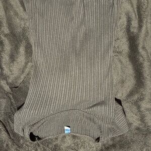 Old Navy Men's Charcoal Ribbed Undershirt
